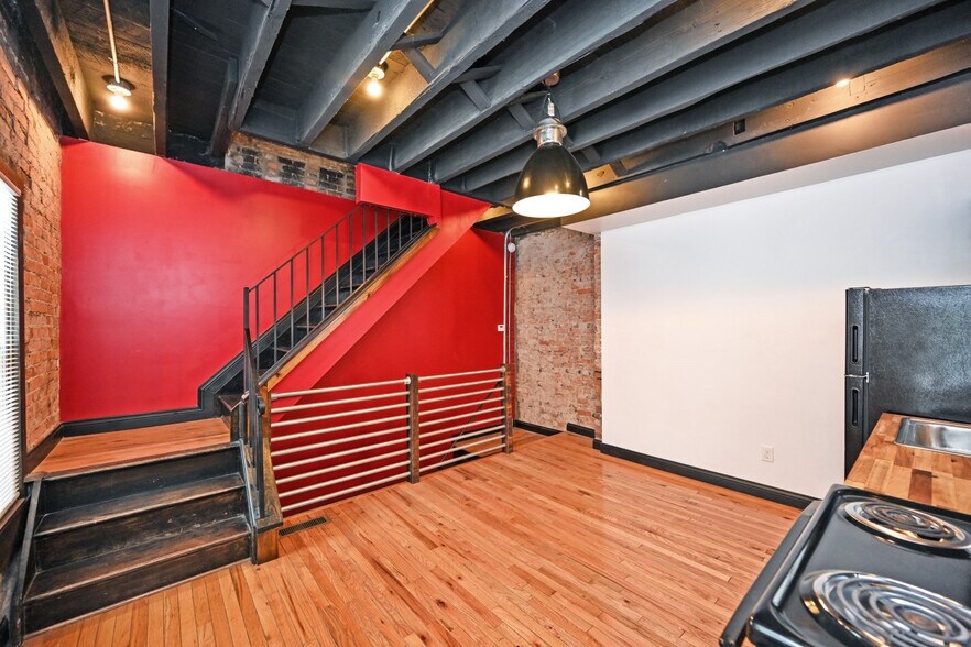 More Photos Of 226 E Clifton Ave, Cincinnati Apartments For Sale