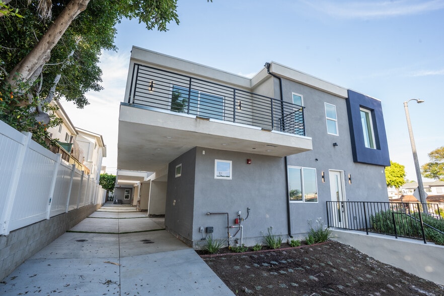 More Photos Of 2707 Ruhland Ave, Redondo Beach Multifamily For Sale