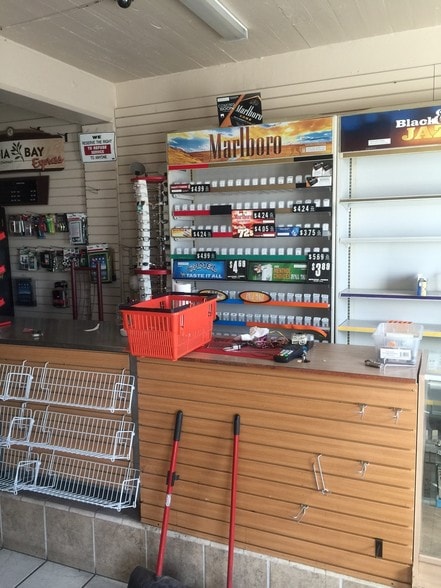 More Photos Of 21-31 W Army St, Henderson Storefront For Sale