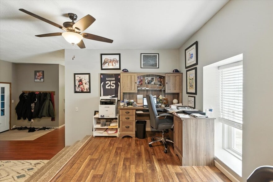 More Photos Of 501-503 Iowa Ave, Essex Storefront Retail Residential For Sale