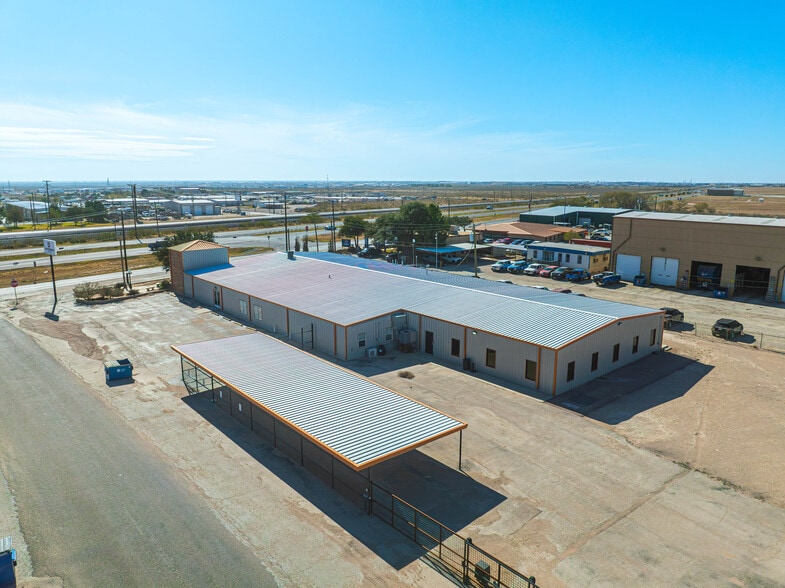 More Photos Of 8100 W Highway 80, Midland Office For Sale