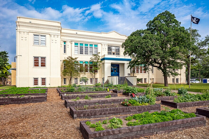More Photos Of 3908 Avenue B, Austin Office For Lease