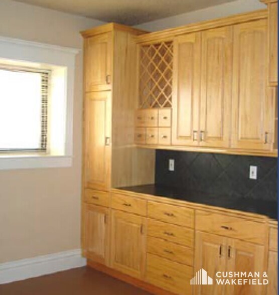 More Photos Of 308 Mountain View Dr, Johnstown Warehouse For Sale