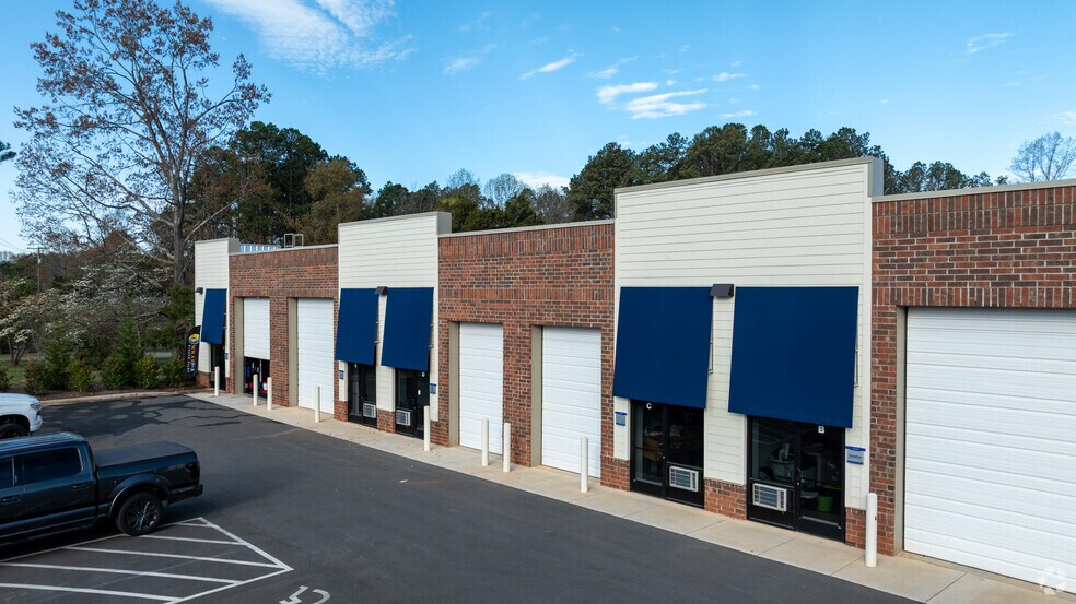 More Photos Of 10415 Bailey Rd, Cornelius Industrial For Lease