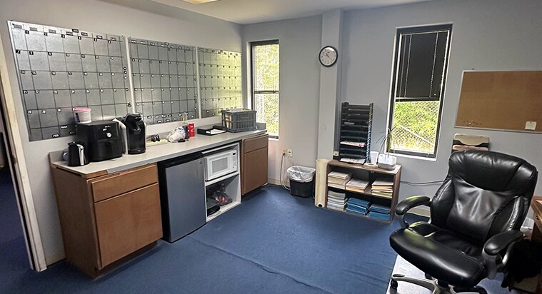 More Photos Of 10974 Richardson Rd, Ashland Warehouse For Lease