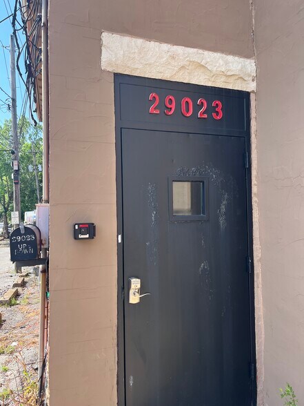 More Photos Of 29023-29029 Euclid Ave, Wickliffe Loft Creative Space For Lease