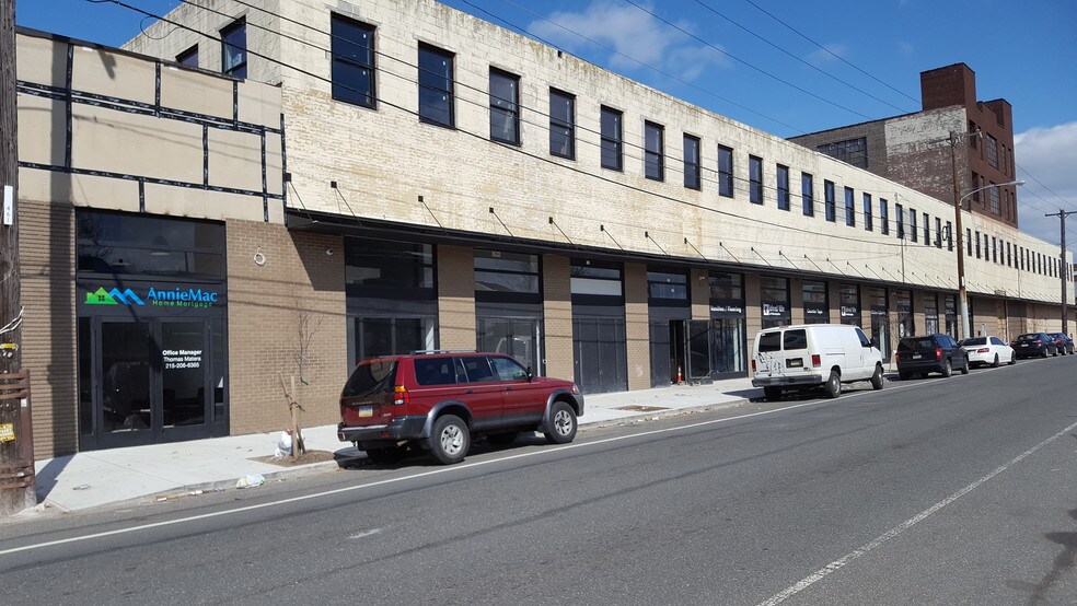 More Photos Of 1516-1554 N 5th St, Philadelphia Office For Lease
