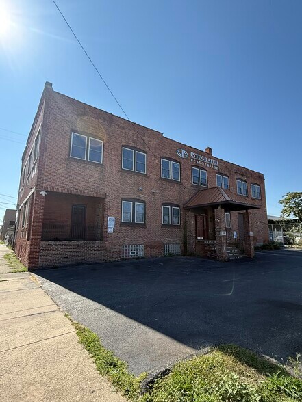 Primary Photo Of 3348 St Clair Ave, Cleveland Office For Lease
