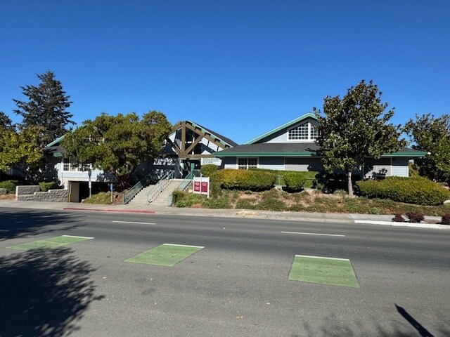 More Photos Of 652 Petaluma Ave, Sebastopol Medical For Lease
