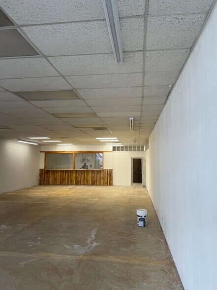 More Photos Of 2200 S Monaco Pky, Denver Unknown For Lease