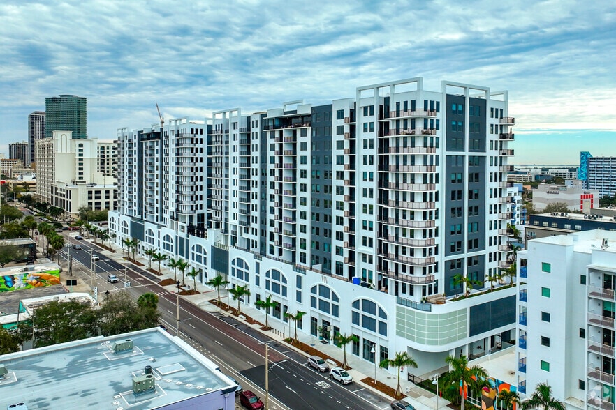 More Photos Of 1000 1st Ave N, Saint Petersburg Apartments For Lease