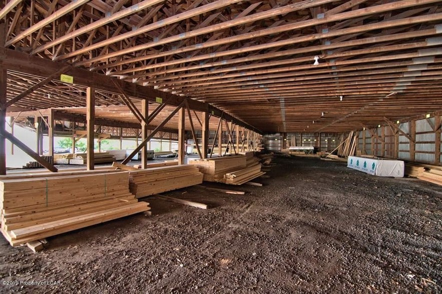 More Photos Of 541 State Route 93, Sugarloaf Light Distribution For Lease