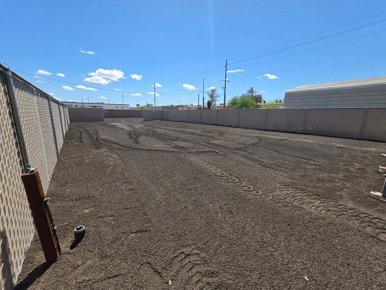 More Photos Of 21414 N 24th Dr, Phoenix Land For Lease