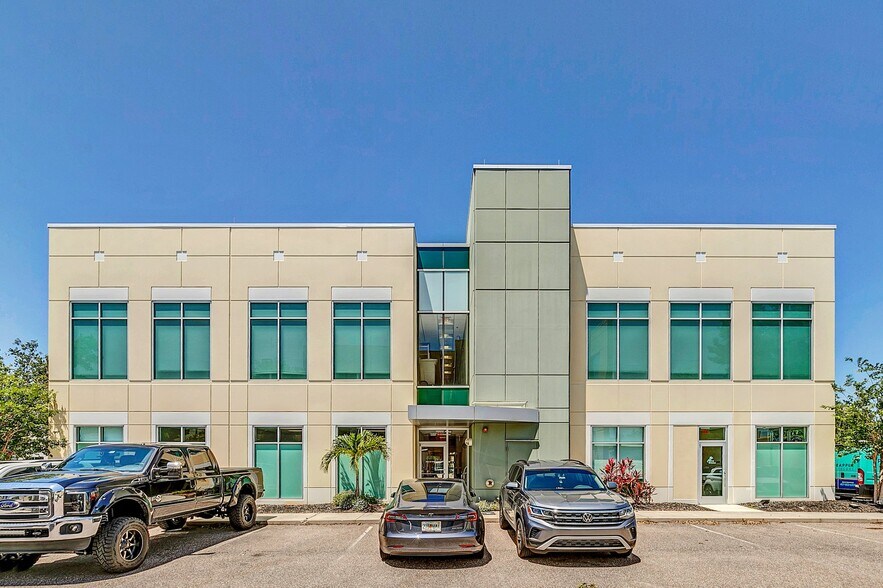 More Photos Of 1724 33rd St, Orlando Unknown For Lease