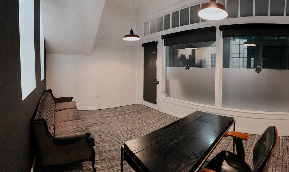 More Photos Of 689 Central Ave, Saint Petersburg Coworking Space