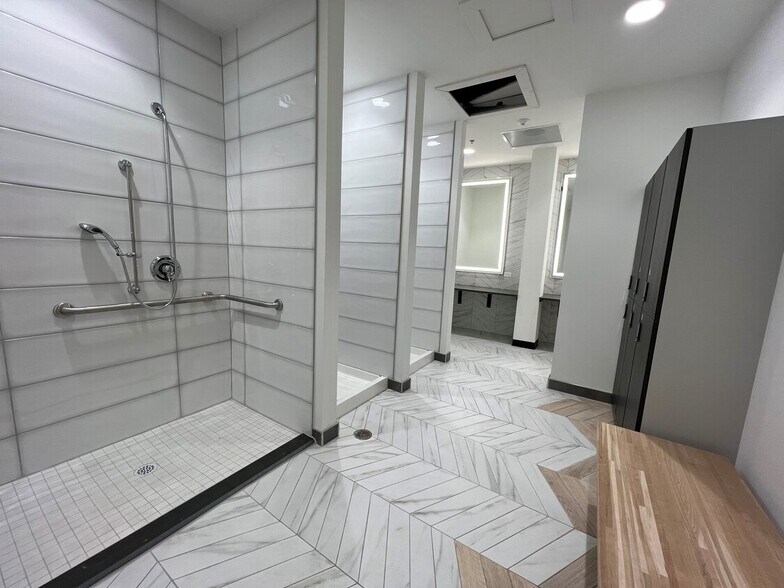 More Photos Of 2221 E Bijou St, Colorado Springs Office For Lease