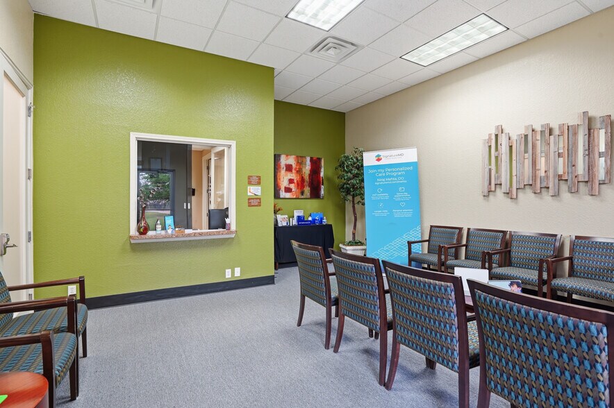 More Photos Of 8845 Davis Blvd, Keller Medical For Sale