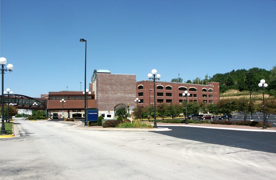 More Photos Of 6711 NE Birmingham Rd, Kansas City Office For Sale