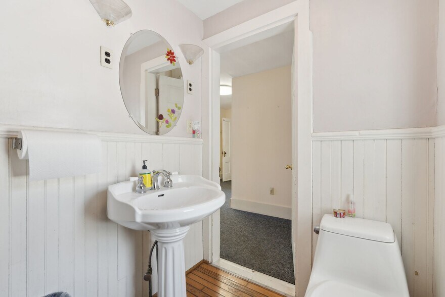 More Photos Of 287 E Main St, Dover-Foxcroft Medical For Sale