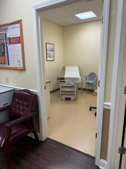 More Photos Of 2380 US Highway 9, Howell Medical For Lease