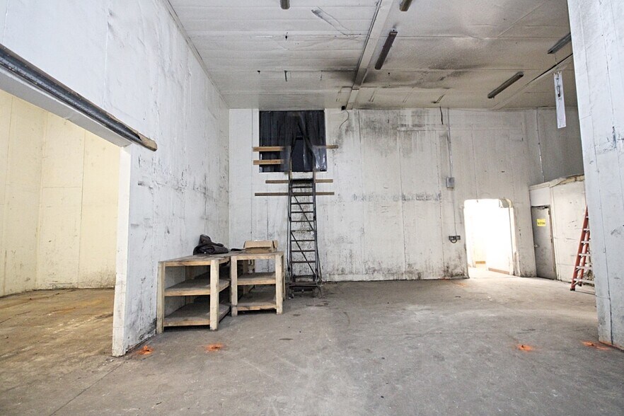 More Photos Of 2200 Arthur Kill Rd, Staten Island Distribution For Lease