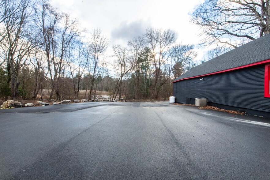 More Photos Of 120 Danielson Pike, Foster Freestanding For Sale