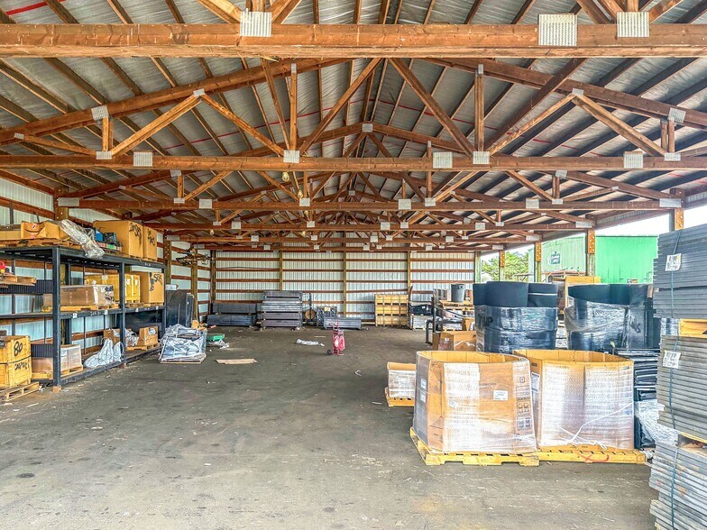 More Photos Of 280 SE Booth Bend Rd, McMinnville Manufacturing For Sale