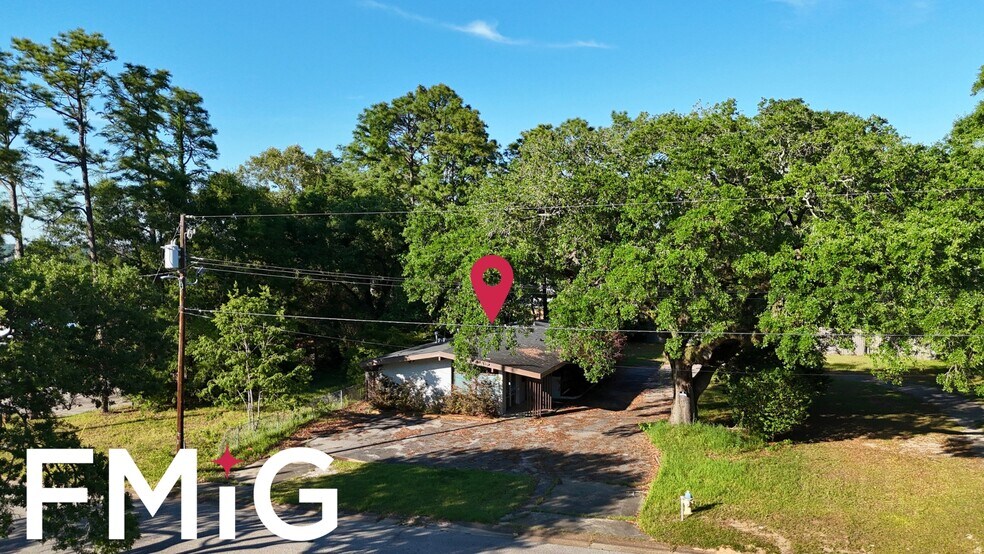 More Photos Of 515 Azalea Rd, Mobile Medical For Sale