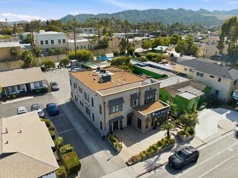 More Photos Of 530-532 W Glenoaks Blvd, Glendale Medical For Lease