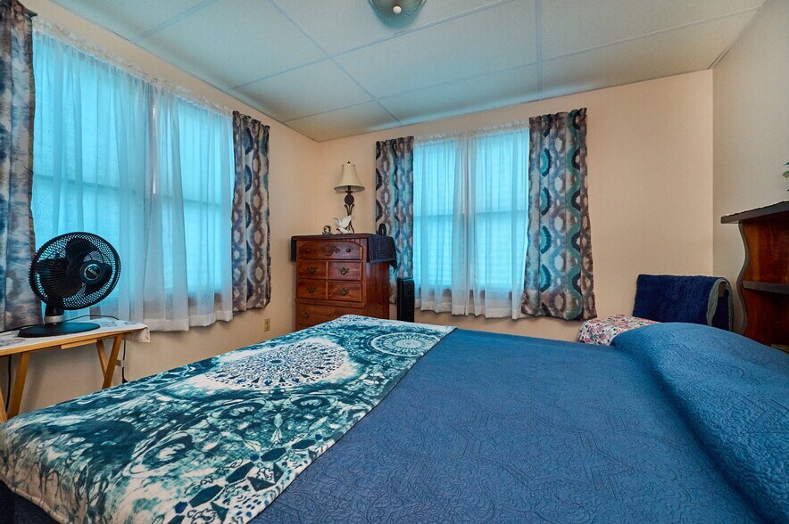 More Photos Of 42-44 Pleasant St, Easthampton Storefront Retail Residential For Sale