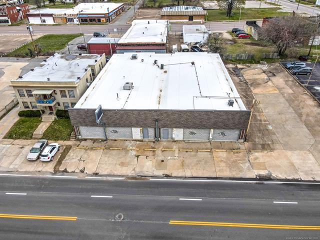 More Photos Of 800 W Okmulgee St, Muskogee Light Distribution For Sale
