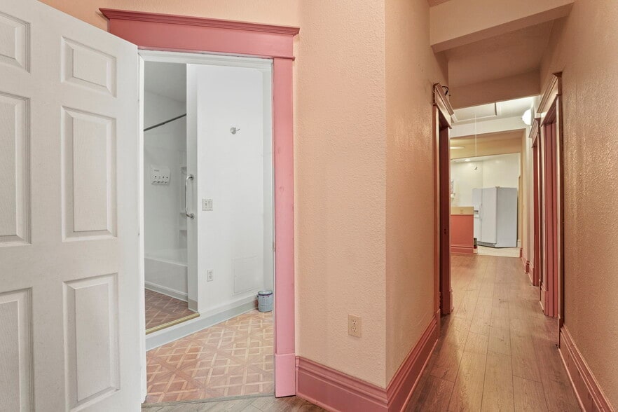 More Photos Of , Spokane General Retail For Sale
