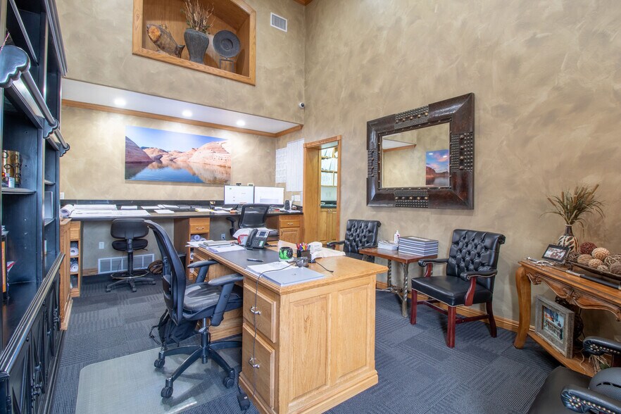 More Photos Of 335 S 1250 W, Lindon Self Storage For Lease