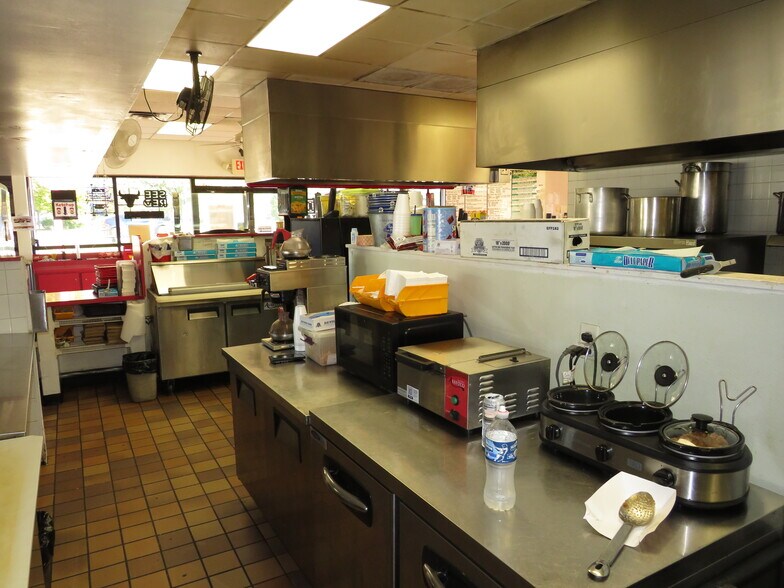 More Photos Of 2600 W Jefferson St, Joliet Fast Food For Sale