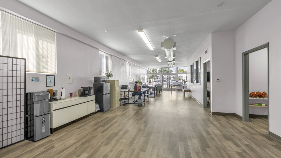 More Photos Of 6622-6630 Crenshaw Blvd, Los Angeles Storefront Retail Residential For Sale