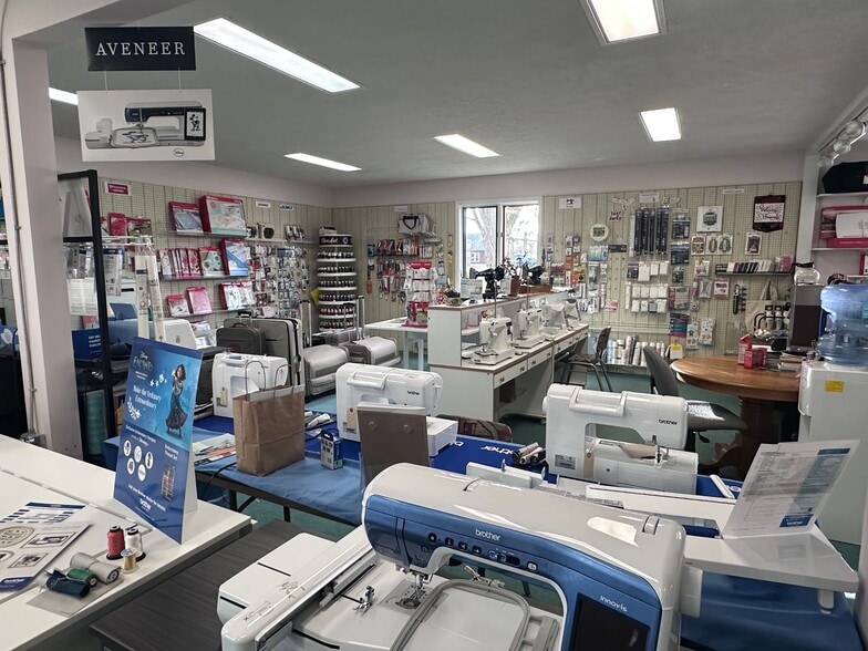 More Photos Of 966 W South Airport Rd, Traverse City Freestanding For Sale