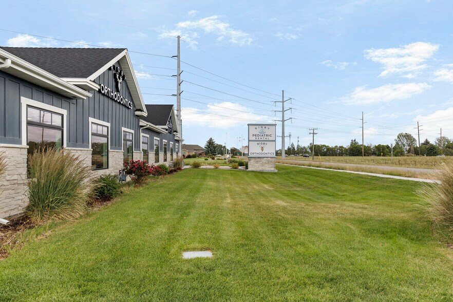 More Photos Of 688 Rigby Lake Dr, Rigby Healthcare For Sale