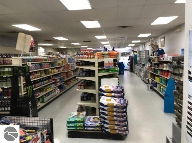 More Photos Of 10673 W Saint Charles Rd, Sumner Service Station For Sale