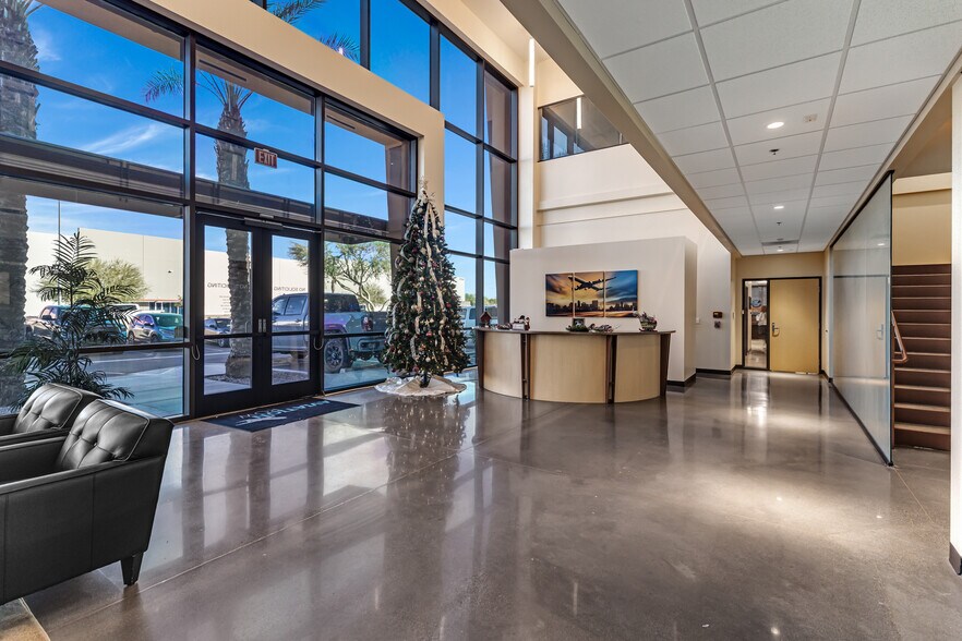 More Photos Of 2675 E Cessna Dr, Chandler Warehouse For Sale