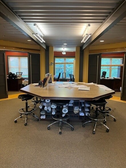 More Photos Of 6339 Ten Oaks Rd, Clarksville Office For Sale
