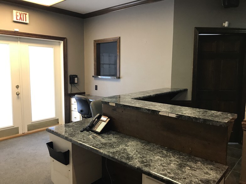 More Photos Of 4400 Bayou Blvd, Pensacola Office Residential For Lease