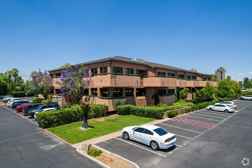 More Photos Of 2025 N 3rd St, Phoenix Coworking Space