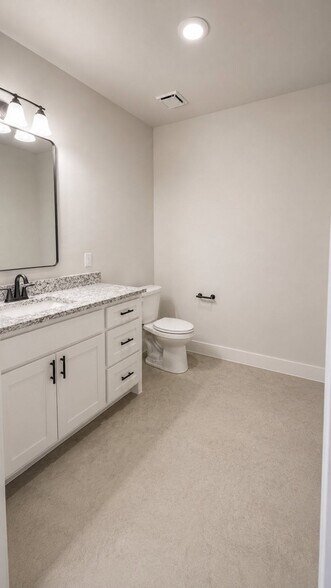 More Photos Of 3825 Quanah Hill Rd, Weatherford Flex For Lease