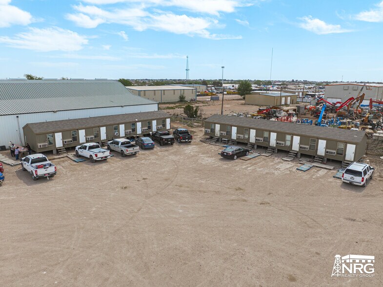 More Photos Of 1113 Dayton Rd, Midland Warehouse For Sale