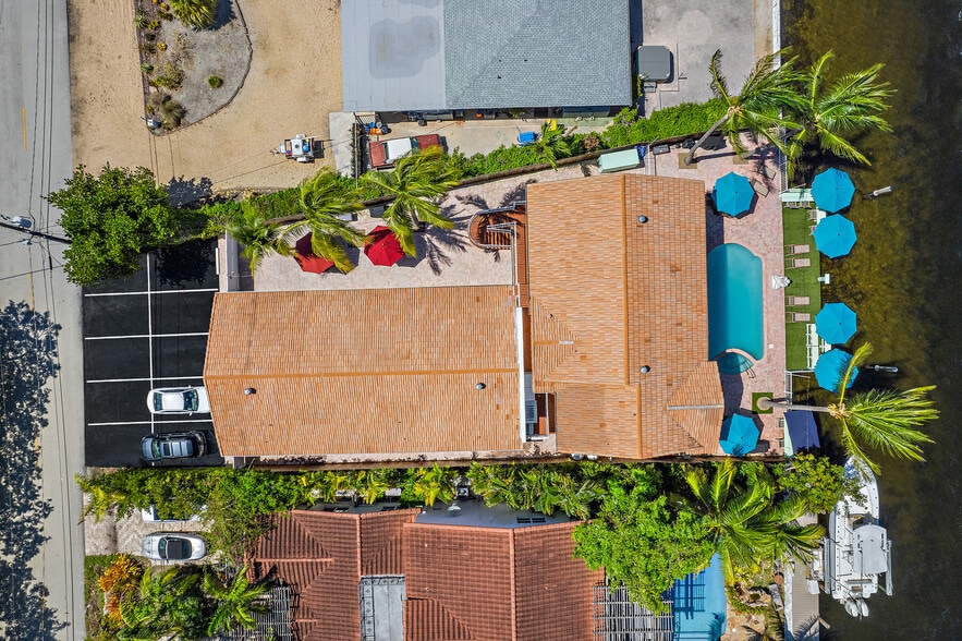 More Photos Of 605 S Riverside Dr, Pompano Beach Apartments For Sale