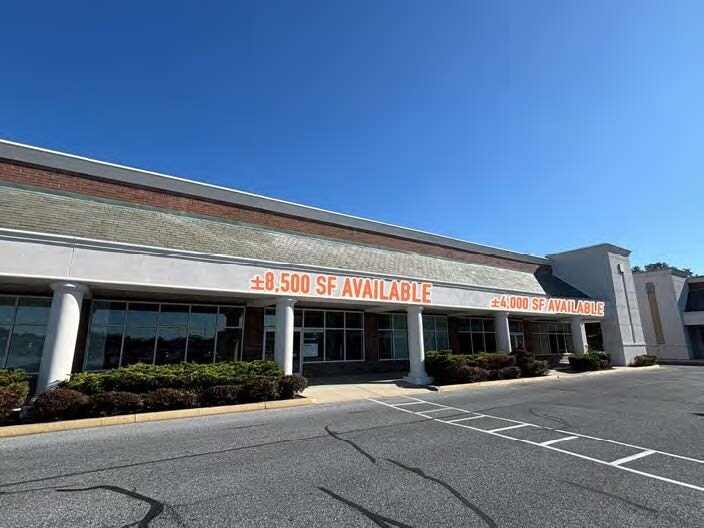 More Photos Of 5125 Jonestown Rd, Harrisburg General Retail For Lease