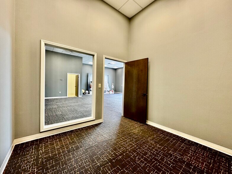 More Photos Of 266 S Jefferson Ave, Lebanon Office For Lease