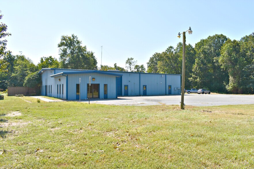More Photos Of 11275 Edge Hill Rd, Newburg Service For Sale