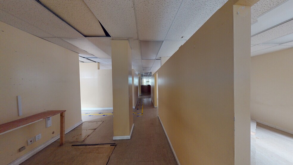 More Photos Of 40-22 82nd St, Elmhurst Storefront For Lease