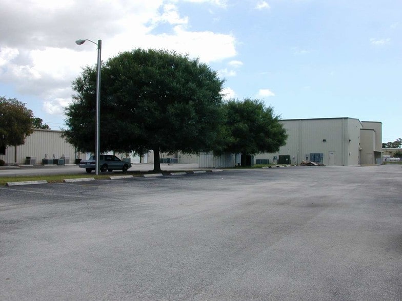 More Photos Of 13900 N 49th St, Clearwater Warehouse For Sale